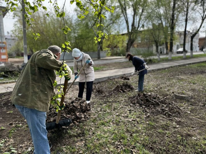 Сотрудники «Чистополь-информ» провели субботник