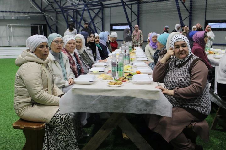 В Чистополе прошел городской ифтар с участием более 350 человек