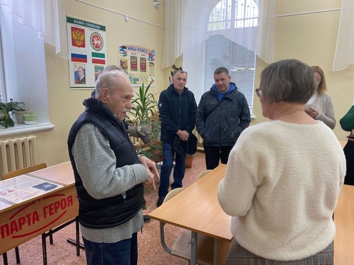 В Чистополь приехал брат Героя Советского Союза Виктора Маринина