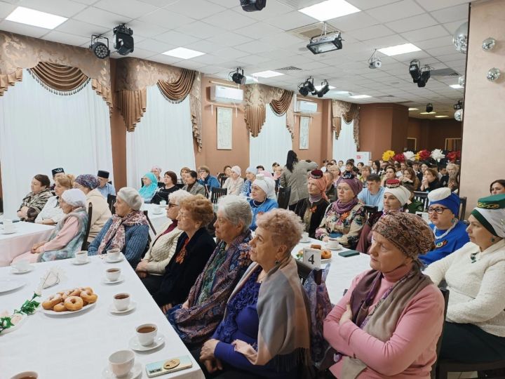 «Путешествие во времени по следам киногероев»: в Чистополе прошло патриотическое мероприятие