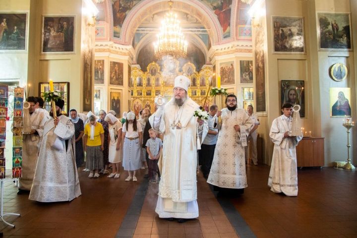 В Чистопольском соборе в канун Вознесения Господня епископ Пахомий совершил всенощное бдение