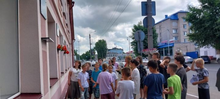 В чистопольском лицее прошла акция «Памяти павших героев будьте достойны»