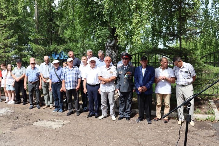 В Чистополе почтили память первого начальника местной Госавтоинспекции Тихона Захарова