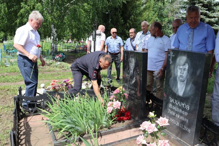 В Чистополе почтили память первого начальника местной Госавтоинспекции Тихона Захарова