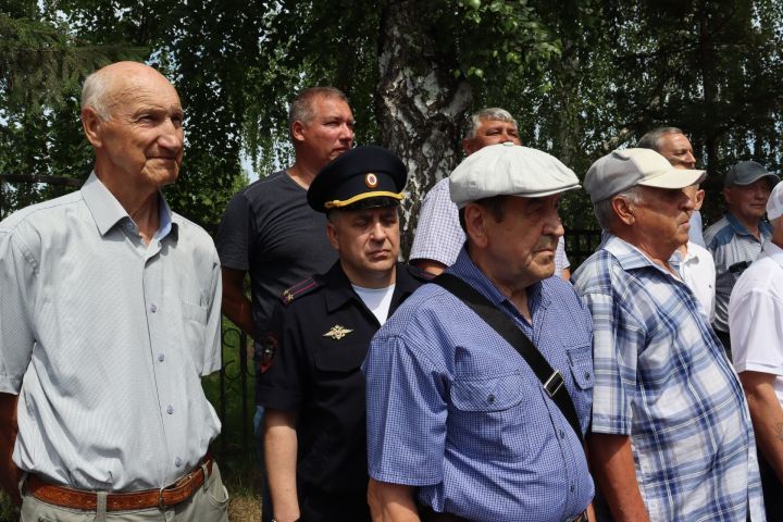 В Чистополе почтили память первого начальника местной Госавтоинспекции Тихона Захарова