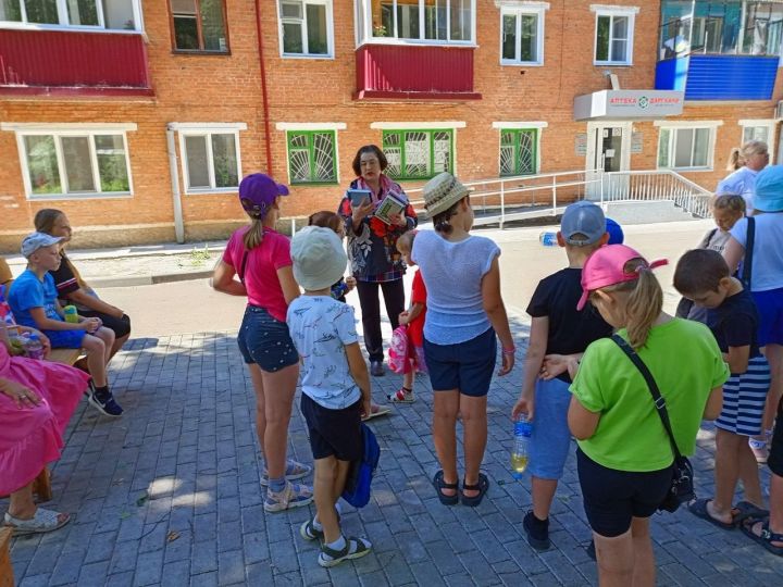 Для детей чистопольского пришкольного лагеря состоялся показ кино и мультфильмов на патриотическую тему