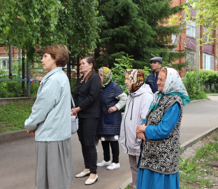 В Чистополе увековечили имя поэта и капитана Владимира Белова