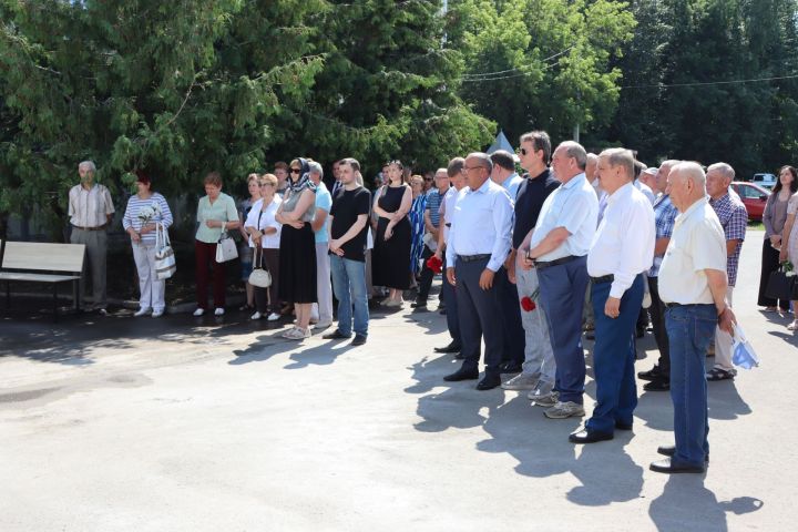 В Чистополе простились с ветераном судебной системы Владимиром Негановым