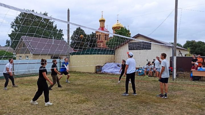 Чистопольцы приняли участие в волейбольном турнире православной молодежи