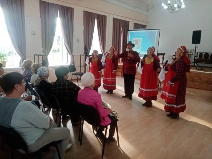 В Чистополе состоялась презентация сборника стихов поэтессы Веры Новиковой