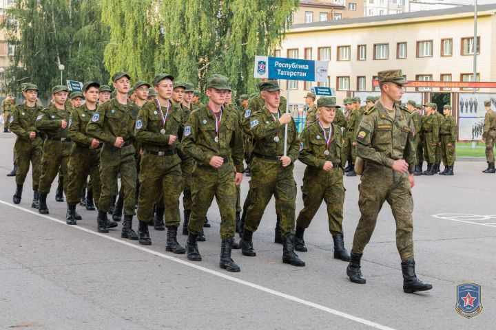 Чистопольские кадеты отличились на военно-патриотических сборах «Гвардеец»