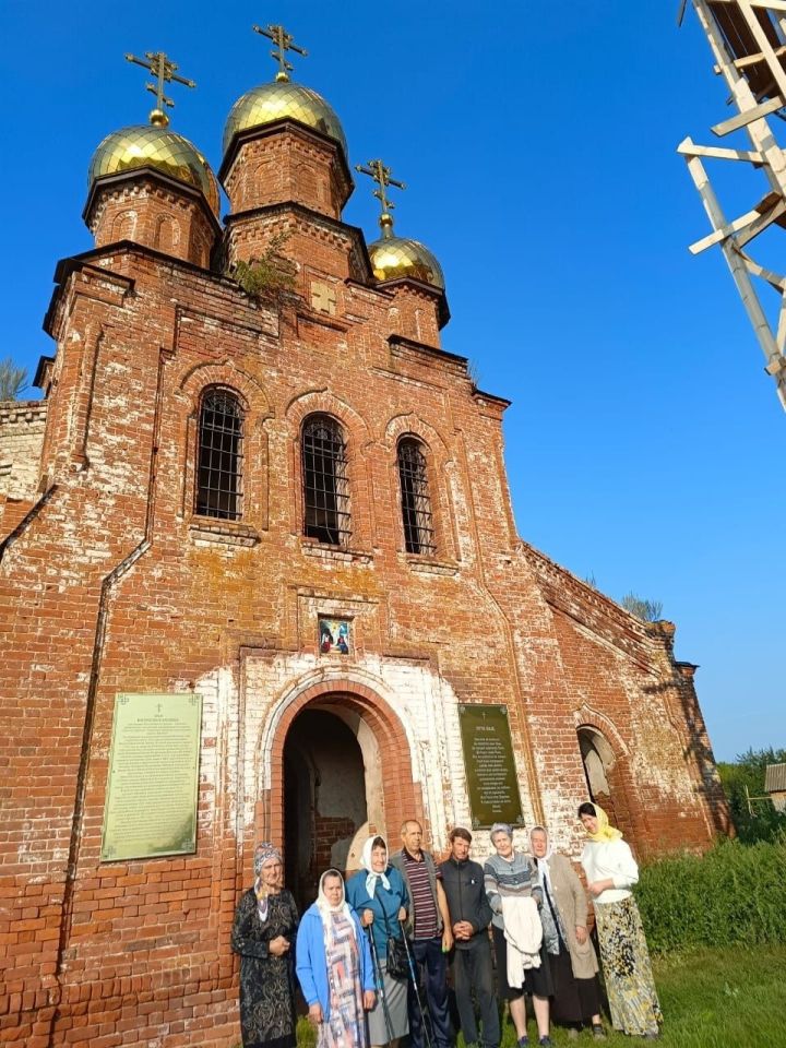 В храме Чистопольского района возрождается молитвенная жизнь