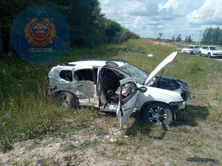 Два человека погибли в результате столкновения двух автомобилей