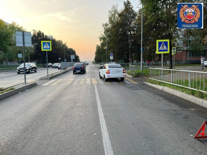 В Челнах легковушка сбила школьницу на пешеходном переходе