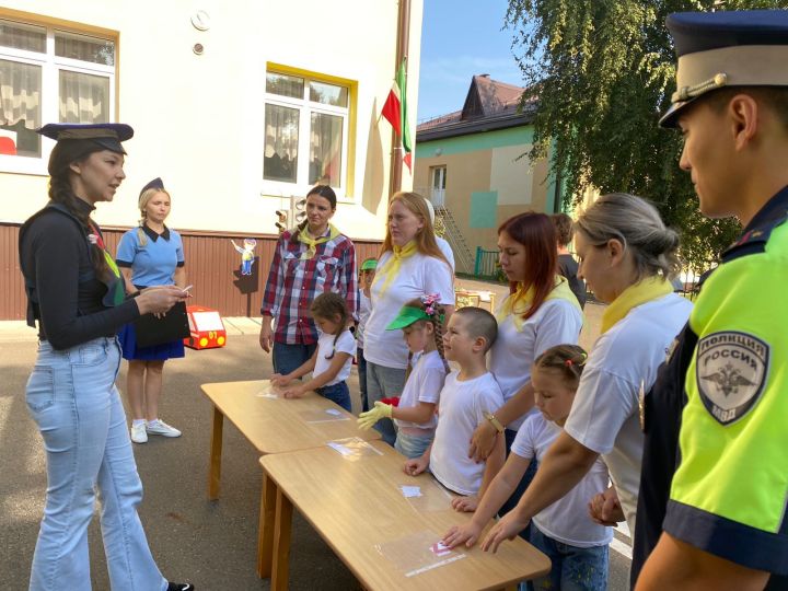 Знания правил дорожного движения юные чистопольцы продемонстрировали во время квеста