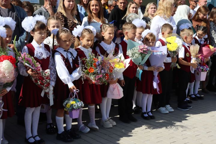 Белем көнендә капиталь ремонтланган 16нчы мәктәп ачылды