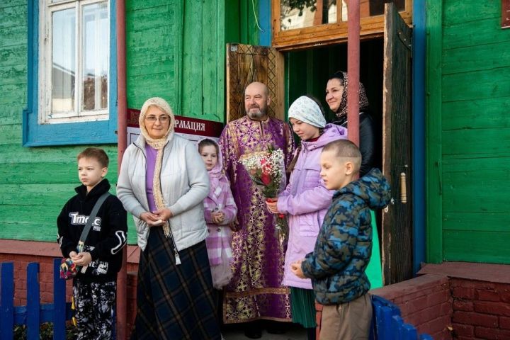 Новая икона появилась в Сергиевском храме Чистополя